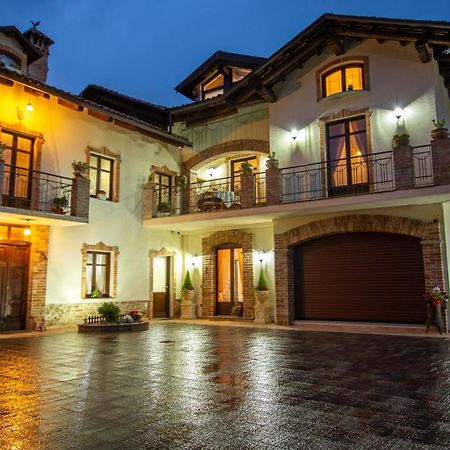 Ca Reginella B&B ดิอาโนดัลบา ภายนอก รูปภาพ